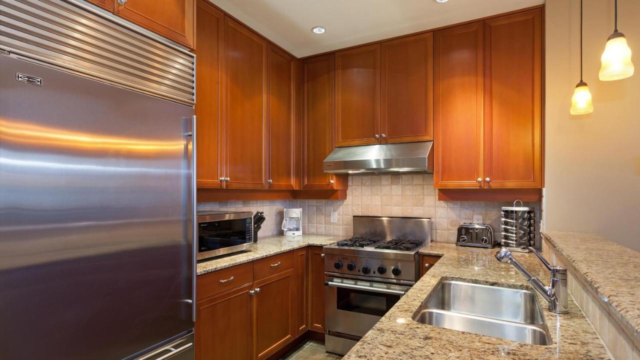 Taluswood The Heights 18 | Mountainside Townhome W/ Ski Access, Hot Tub, Tranquil Views Whistler Extérieur photo