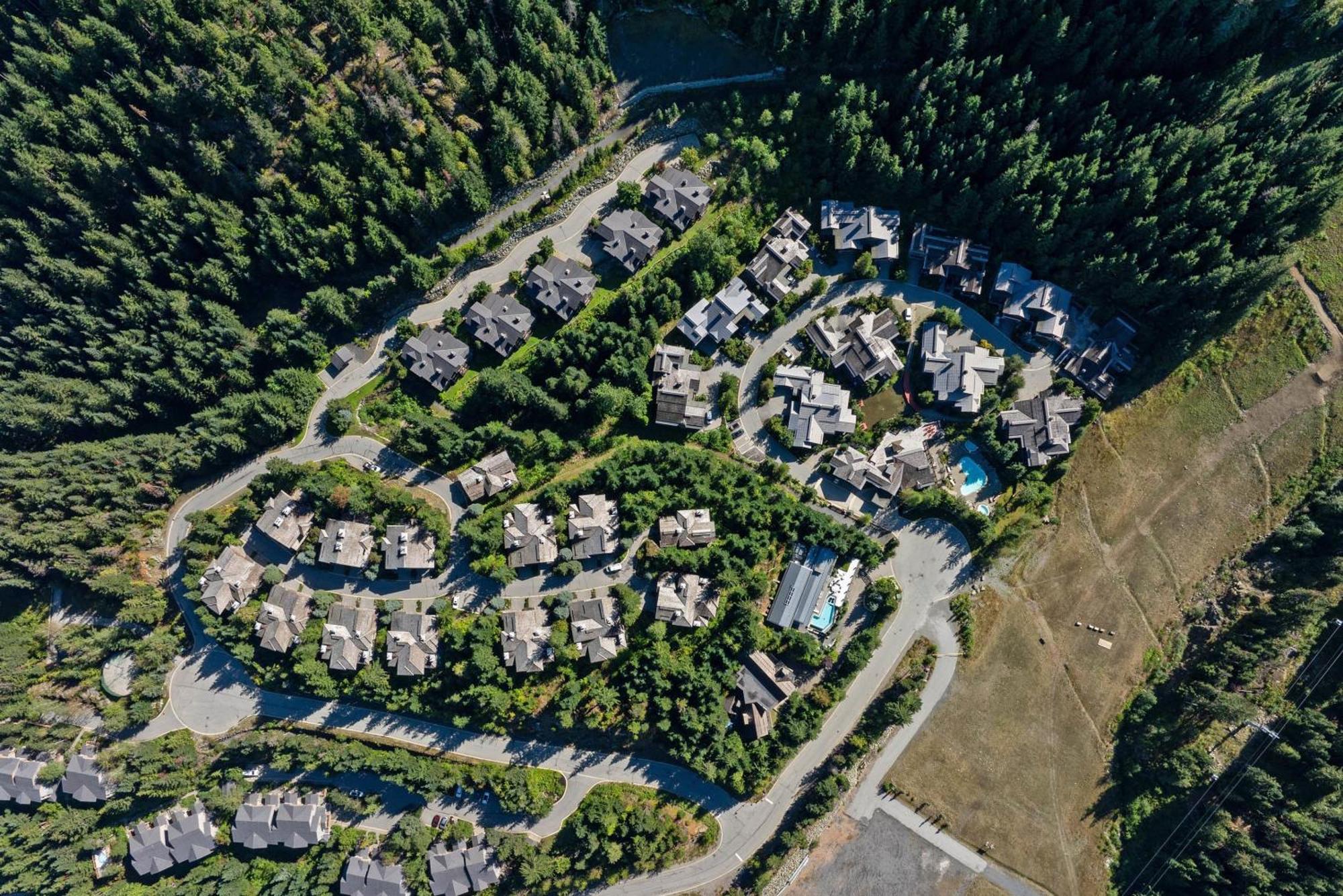 Taluswood The Heights 18 | Mountainside Townhome W/ Ski Access, Hot Tub, Tranquil Views Whistler Extérieur photo