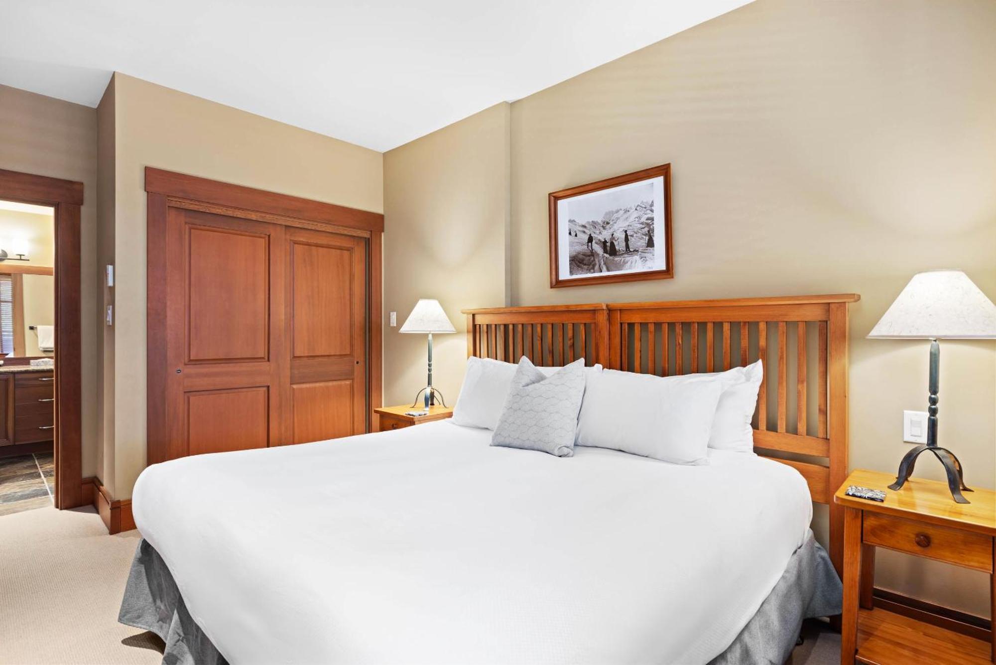 Taluswood The Heights 18 | Mountainside Townhome W/ Ski Access, Hot Tub, Tranquil Views Whistler Extérieur photo
